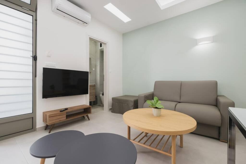 Peris 3 - Central Apt Near Old Town - Ac, Wifi Chania  Luaran gambar
