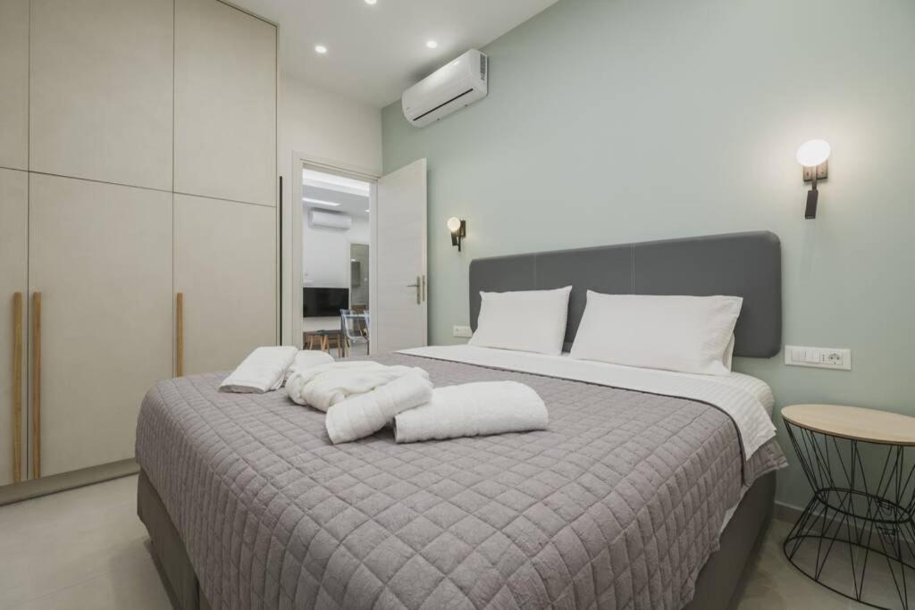 Peris 3 - Central Apt Near Old Town - Ac, Wifi Chania  Luaran gambar